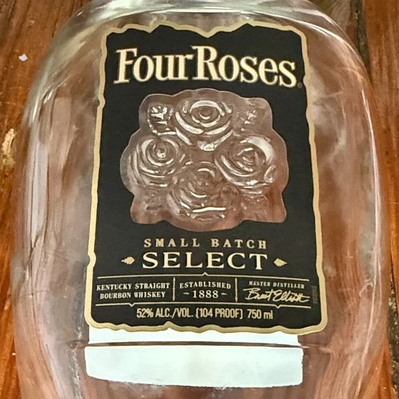 Four Roses Small Batch Select Bourbon Bottle - Picture 4 of 4